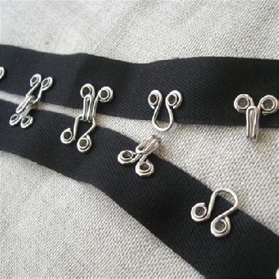 Hooks and Eyes Tapes