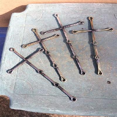 Metal Cross Pins