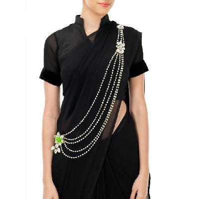 Vishal Big Printed Sareepin(broaches)