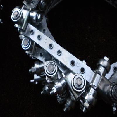 Bi-Planar Chain