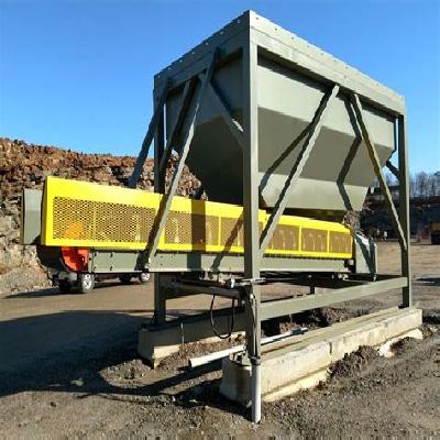 Cast Iron Feeder Hopper