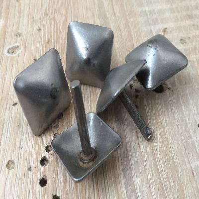 Iron Tinmen Rivets