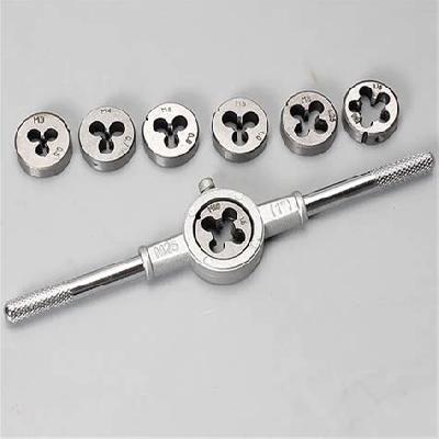 External Screw Cutting Right Hand