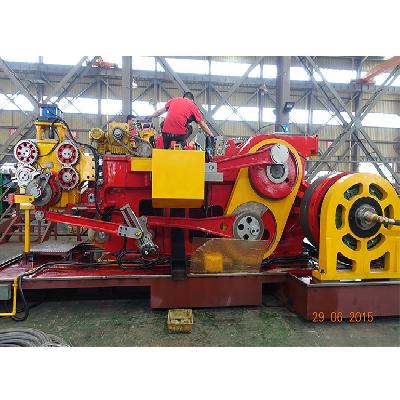 Bolt Making Machine