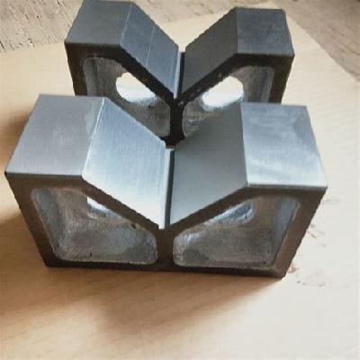 756G - C.I. Vee Blocks (Precision Ground)