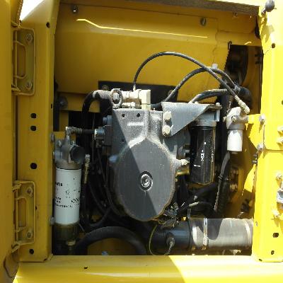 Komatsu PC 210 Engine Controller
