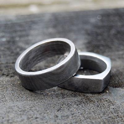 En 8 Forged Ring