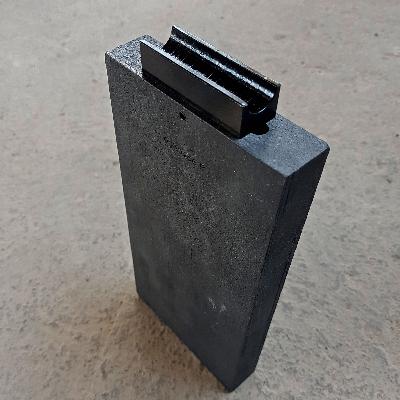 Graphite Blocks for Kiln Supporting Rollers