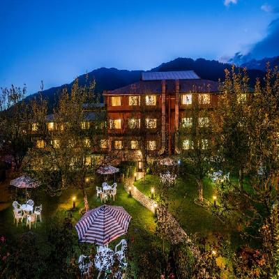 Manali Hotel Booking