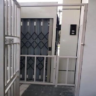 Self Square Structure Lifts