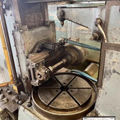 GEAR HOBBING MACHINE