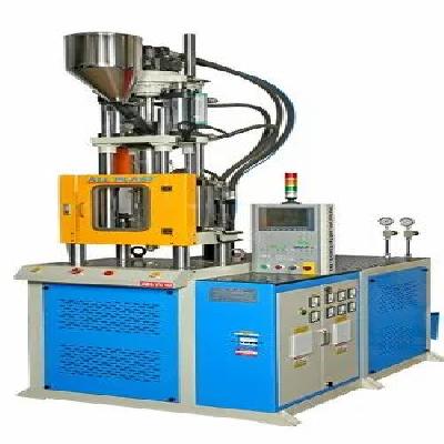 New vertical injection moulding machine