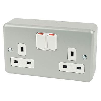 Metal Clad Protected Plugs And Sockets