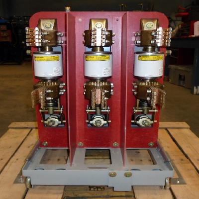 Vacuum Circuit Breaker