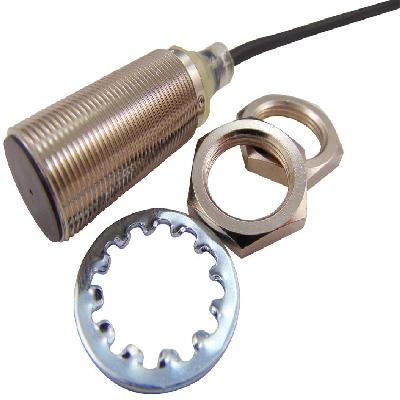 Omron E2b Cylindrical Proximity Sensor