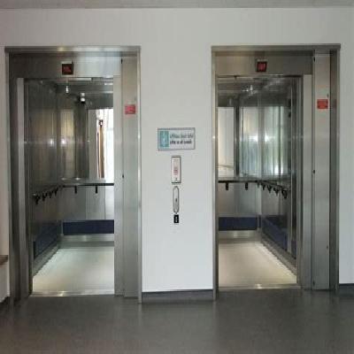 Hospital Lift
