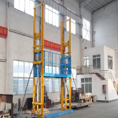 Hydraulic Cargo Lift