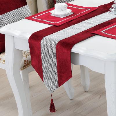 Table Cloth With Table Runner