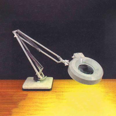 Flexible Arm Illuminated Magnifiers