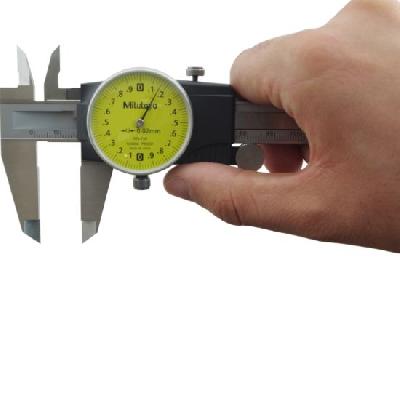 Mitutoyo - Dial Caliper. Range: 0-150 mm. Model: 505-730