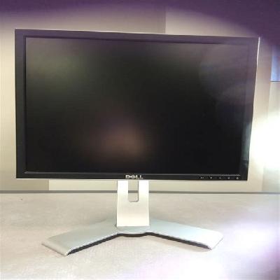Square Lcd Monitor 17 Dell