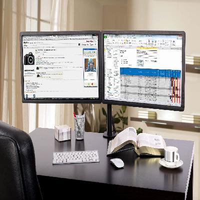 College LCD Monitor