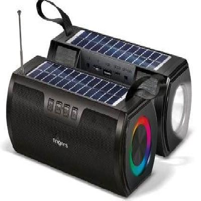 Fingers Solar Hunk
