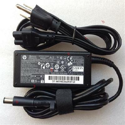 65 W Laptop Adapter