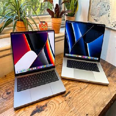 Macbook Pro M1 Pro - (16 GB 512 GB SSD Mac OS Monterey) MKGR3HN A  (14.2 inch, Silver, 1.6 kg)
