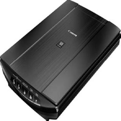 Canon CanoScan LiDE 220  Scanner