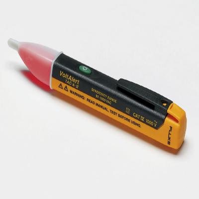Voltage detector
