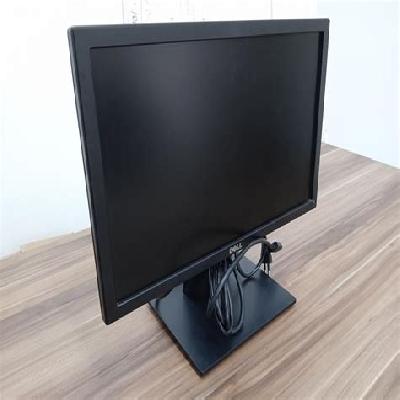 LCD-L18.5 Dell Monitor
