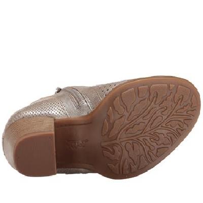 Pineberry Shoes