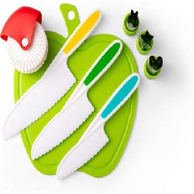 Plastic Chopping Board With Knife