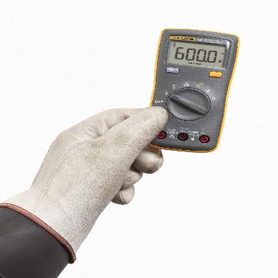Fluke 106 Palm Sized Digital Multimeter