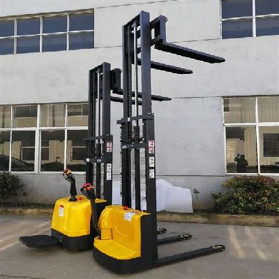 Forklifts and Stackers DC Bulb