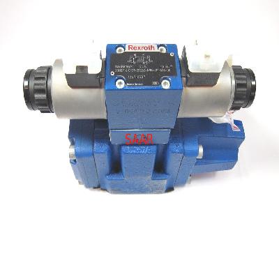 Rexroth Model: 4WP10J31 V 12 MNR: R978863915 Directional Control Valve