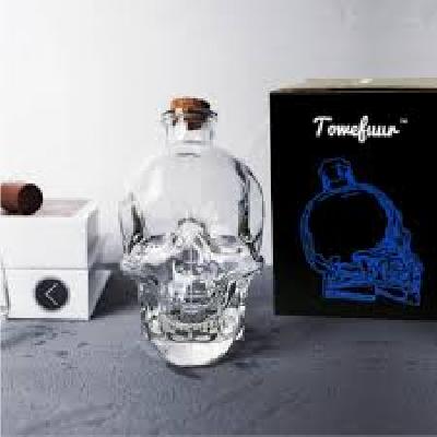 Cool Novelty Special Glass Skull Whiskey Decanter