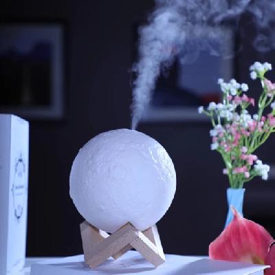 Moon Humidifier Colour Changeable