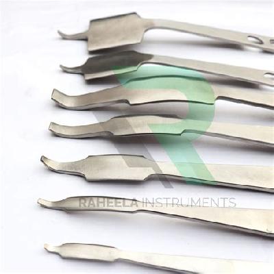 Hohmann S Retractors