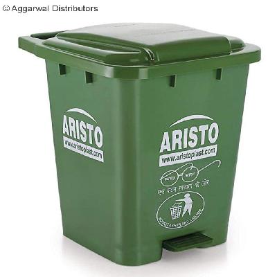 Pedal Plastic Dustbin