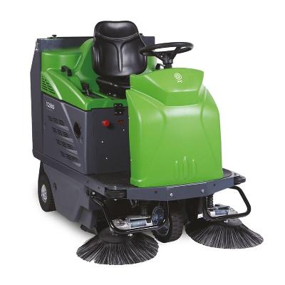 Ride On Sweeper Machine