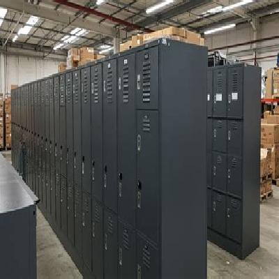 Industrial Lockers Eighteen Tier