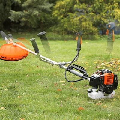 Brush cutter BC 305B