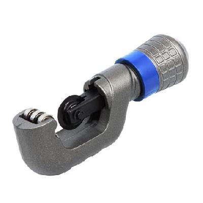 Roller Type Pipe Cutter