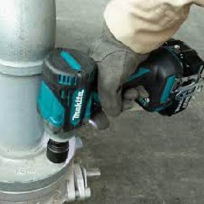 DTW300 Cordless Impact Wrench