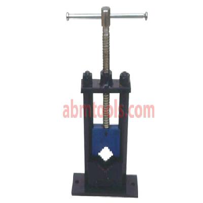 Pipe Vice Pillar Type