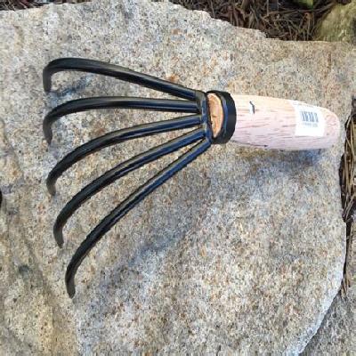 Garden Claw