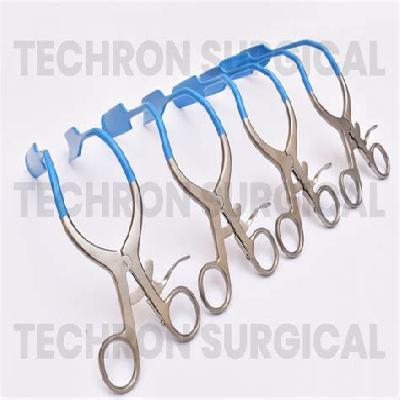 Lateral Vaginal Retractor