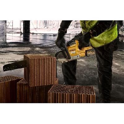DCS397 Dewalt Alligator Saw